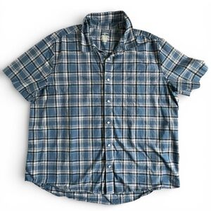 Men's Short Sleeve Adaptive Button-Down Shirt - Goodfellow & Co.